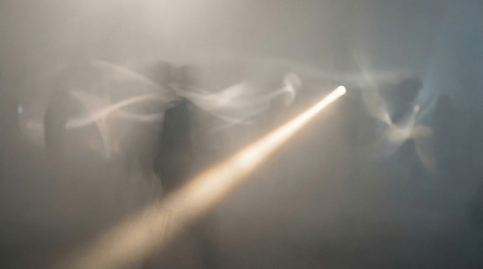 clarity versus noise in online marketing in Jordan and its effect on customer decisions