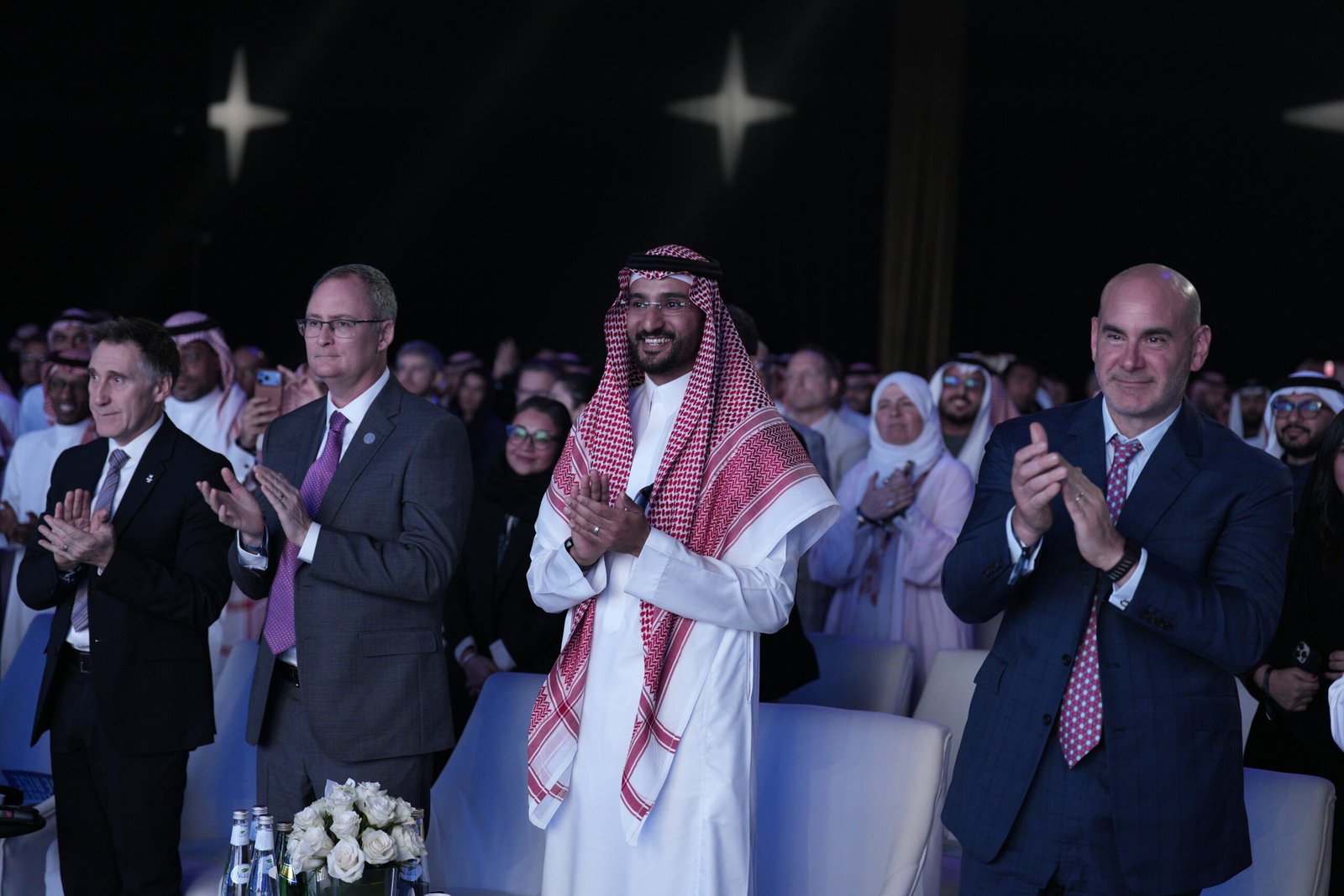 شاشات العرض والهوية البصرية في مؤتمرات الشركات بالسعودية